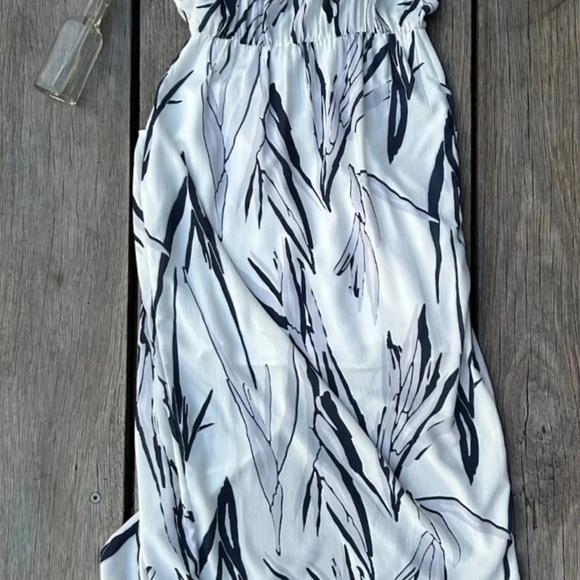 Delilah midi dress size 10 - Picture 5 of 8